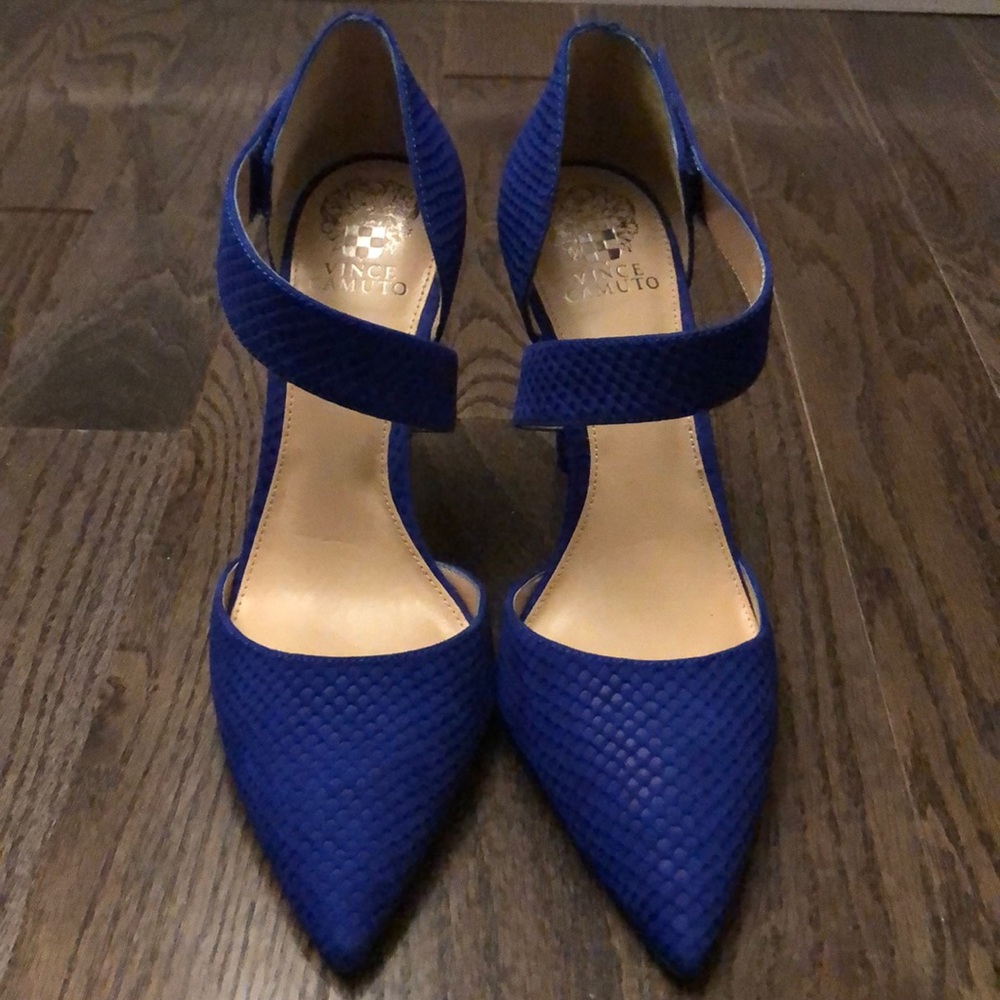 Vince Camuto Carlotte pointy blue pump
